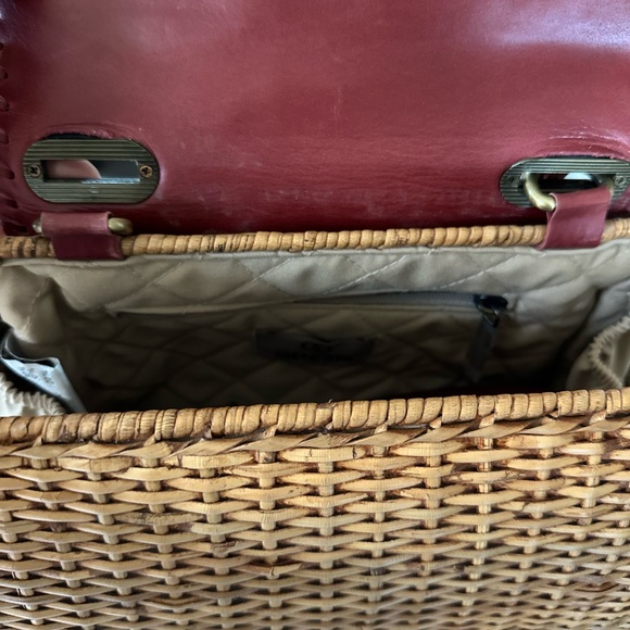 PreOwned Excellent Condition Gendhis Ratan bag with 2 straps - Picture 16 of 16